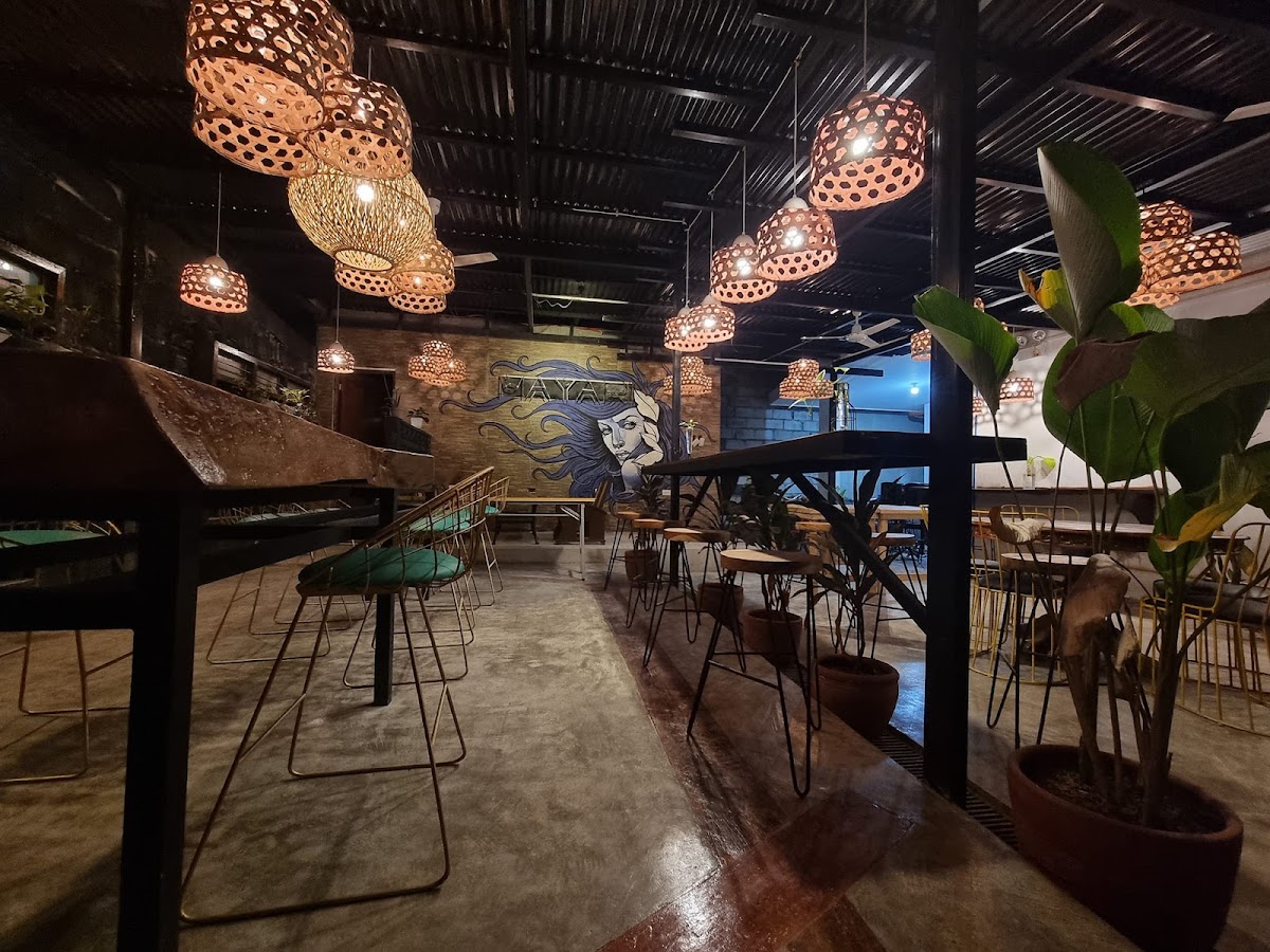 Mayari Restaurant