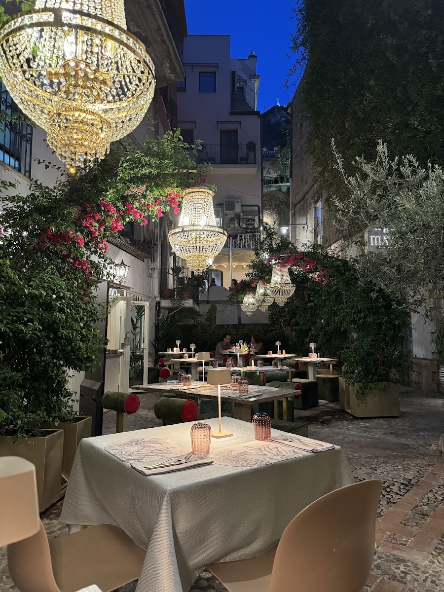 MAYÓ Restaurant Fine Dining
