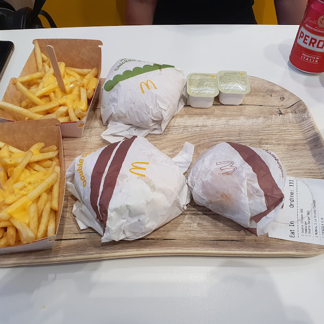 Double Cheeseburger