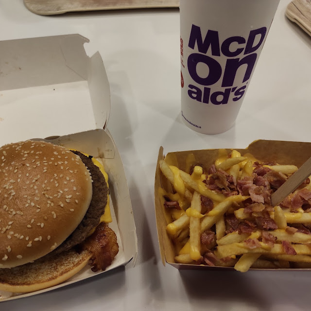 Gran Crispy MC Bacon Con Le Ricche Fries Alla Pancetta E Cocacola