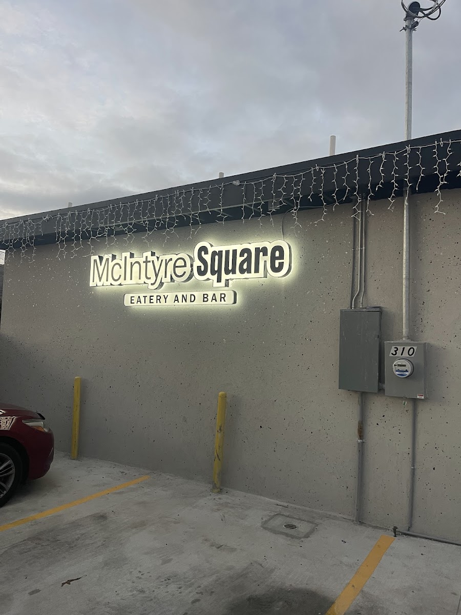McIntyre Square Eatery & Bar