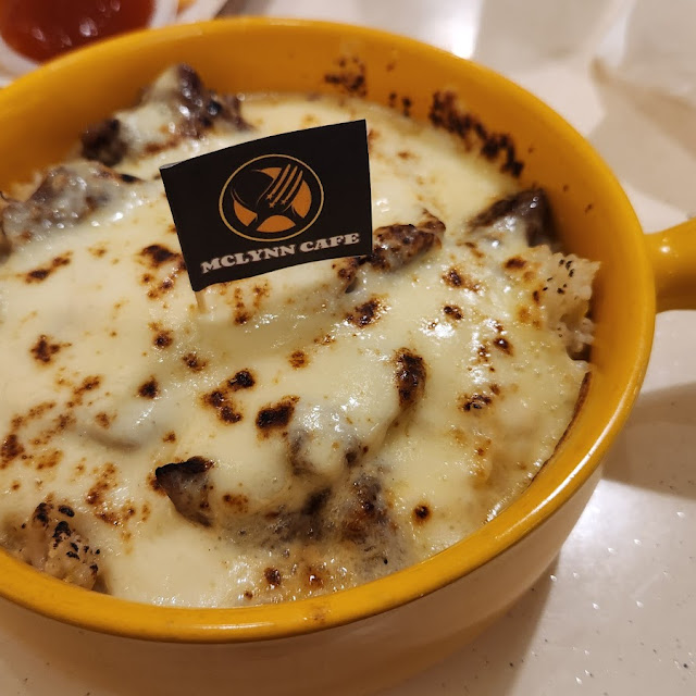 Cheese Baked Rice with Sliced Beef