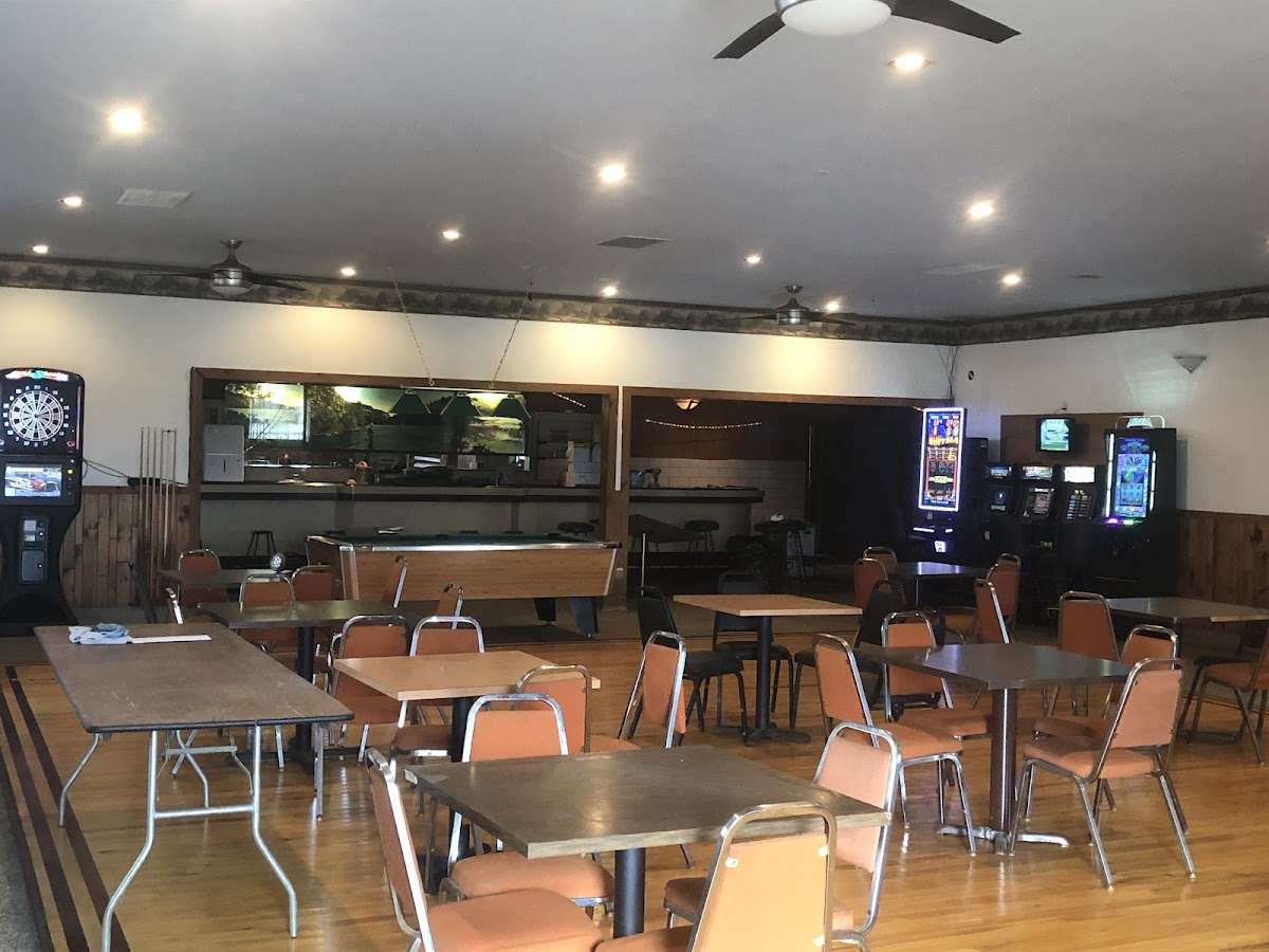 McNaughton Pub & Grill