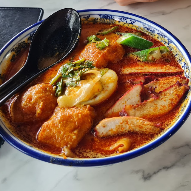 BBQ Chicken Curry Mee Hiris