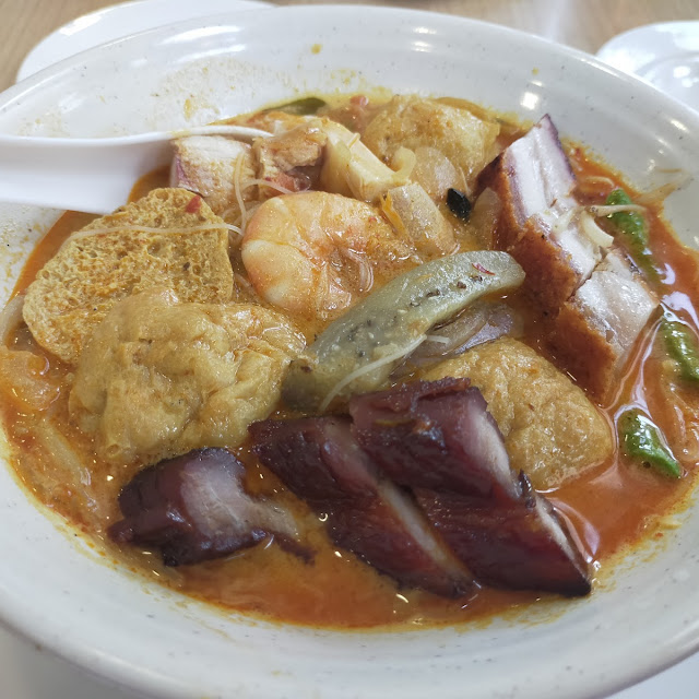 Giant Curry Noodles
