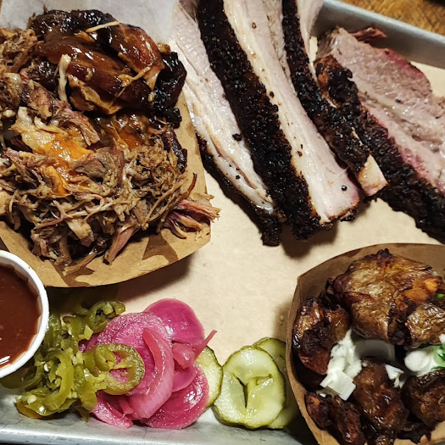 Brisket de Boeuf Angus Fumé Pulled Pork