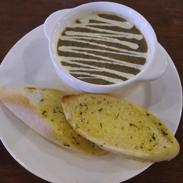 Mushroom Soup & Garlic Bread