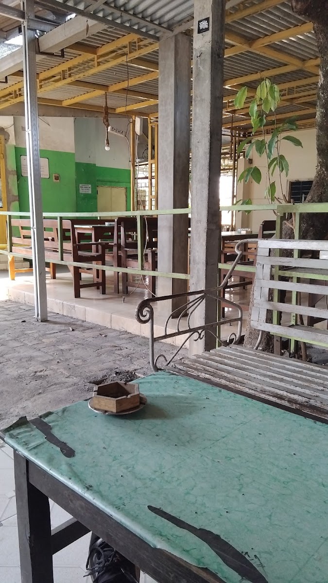 Mentimun cafe