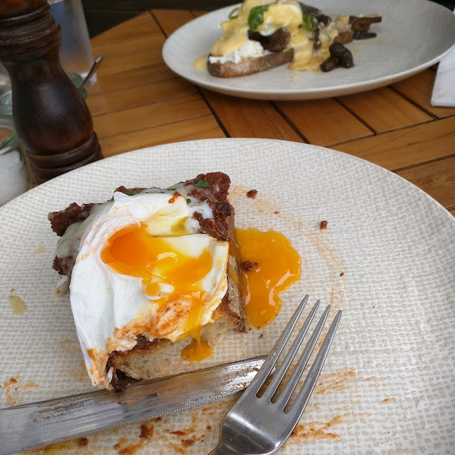 Eggs & Sourdough Idem