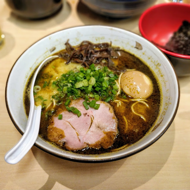 Kuro Aka Thunder Ajitama Chasu Ramen