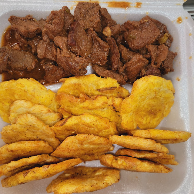 Tostones and Pepper Steak
