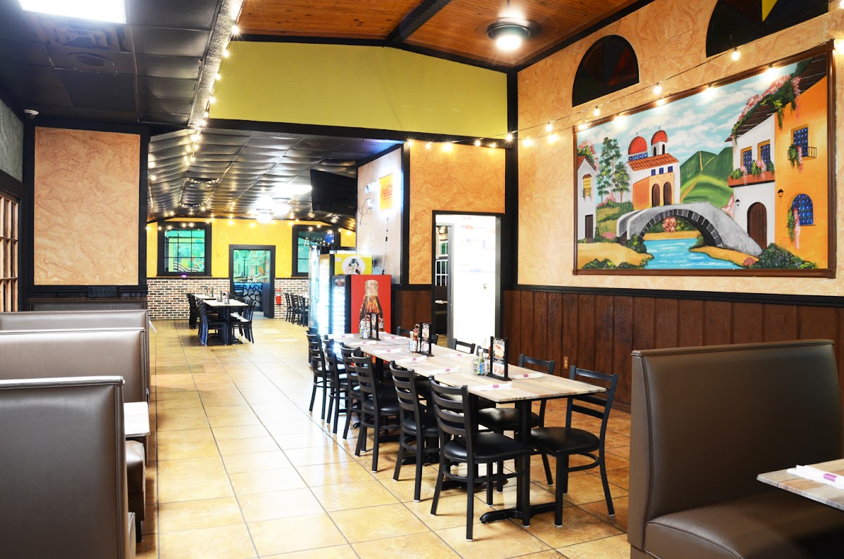 Mex House Restaurant & Grill