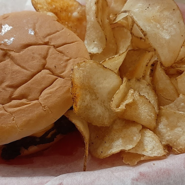 Cheeseburger and Home Made Chips
