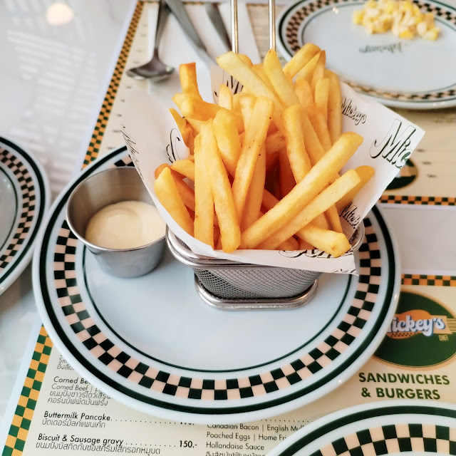 French Fries & Aioli Sauce