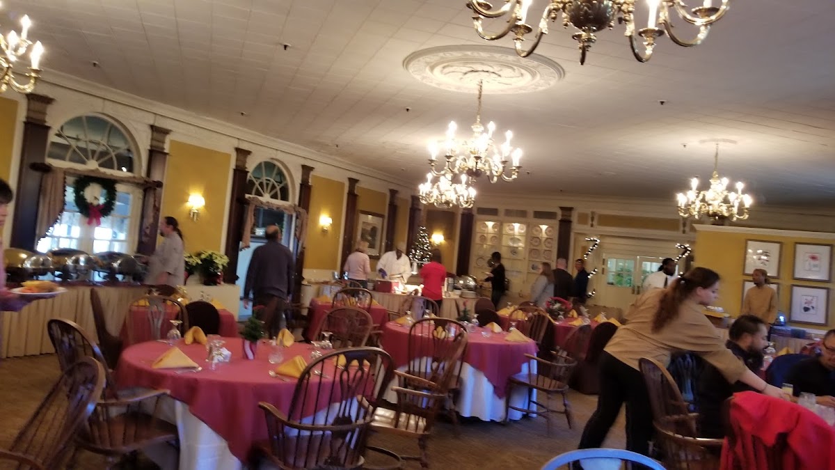 Mid Pines Inn And Restaurant