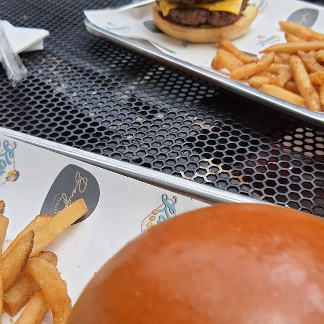 Lava Burger