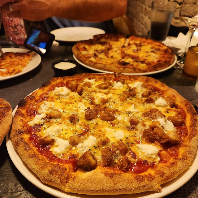 Vodka Sauce Meatball and Basil Pizza