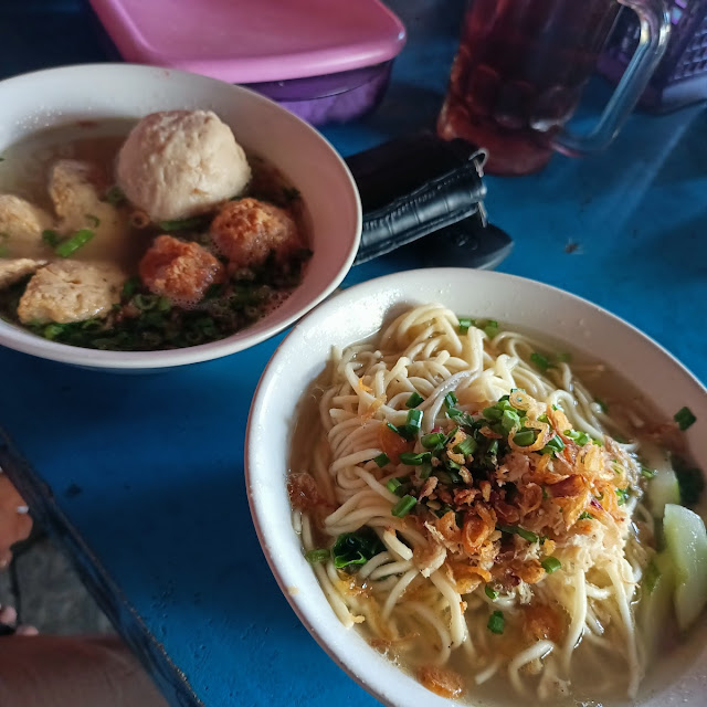Bakso Dan Mie Pangsit Biasa
