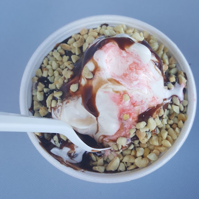 Sundae Caramel with Nuts