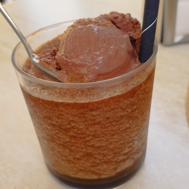 Granizado de Café Y Helado de Chocolate