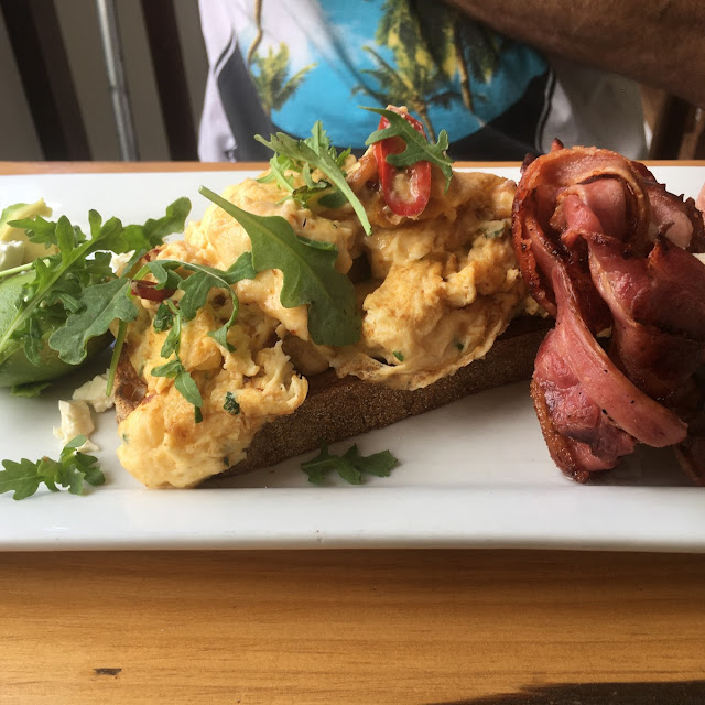 Chilli Scrambled Eggs with Bacon