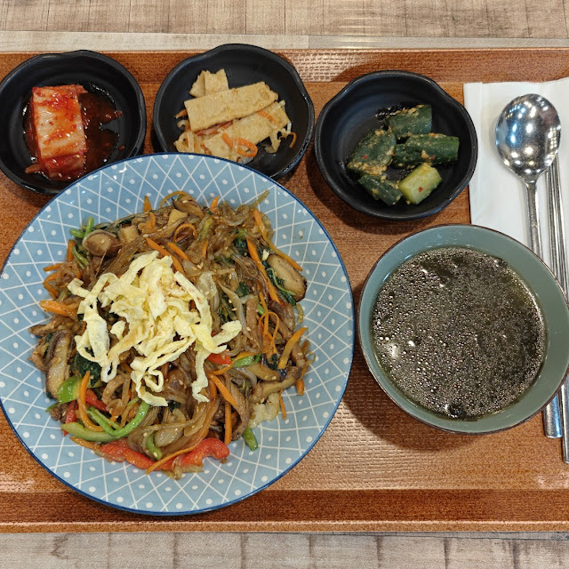 Stir Fried Glass Noodles with Pork and Vegetables