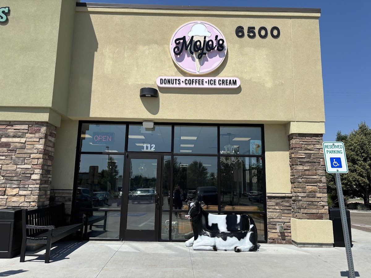 Mojo’s Donuts & Ice Cream