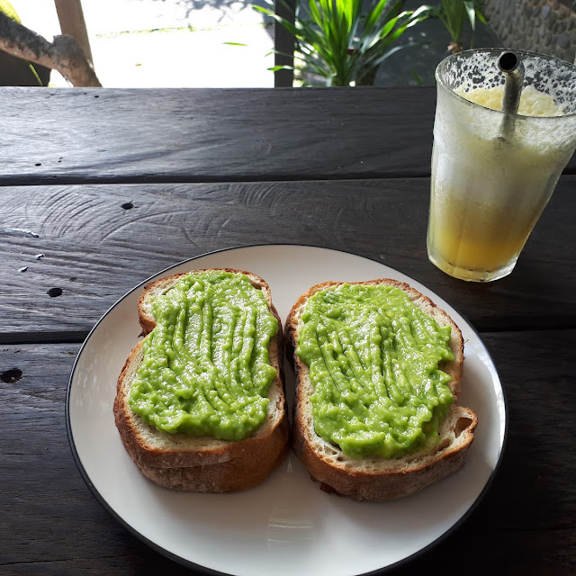 Avo Toast
