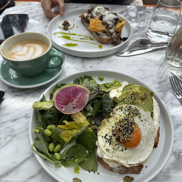 Eggs Benedict with Salmon