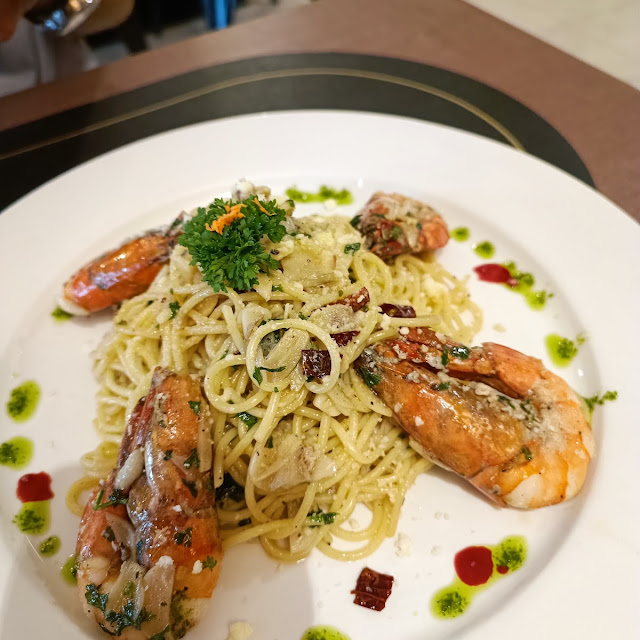 Spaghetti Aglio Olio Prawn