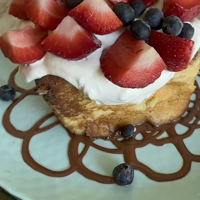 Waffle de Fresas Con Crema