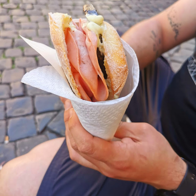 Mortadella Pizza