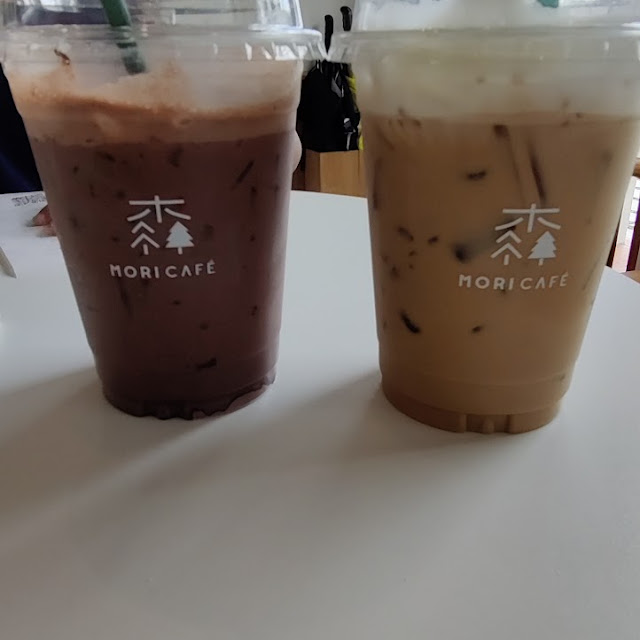 chocolate เย็น capuchino เย็น ไม่หวาน