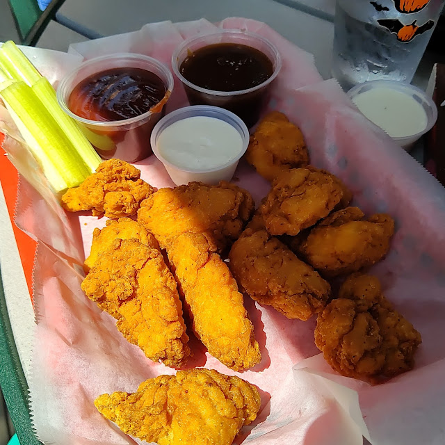 Deep Fried Chicken Wings Nuggets Tenders
