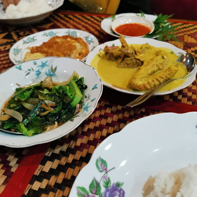 Set Masak Lemak Itik Telur Dadar Dan Sayur Kailan