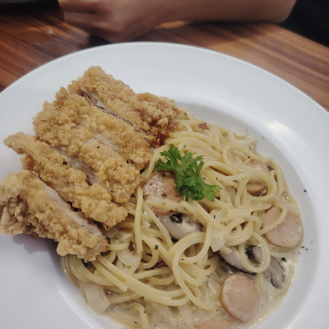 Chicken Cutlet Carbonara