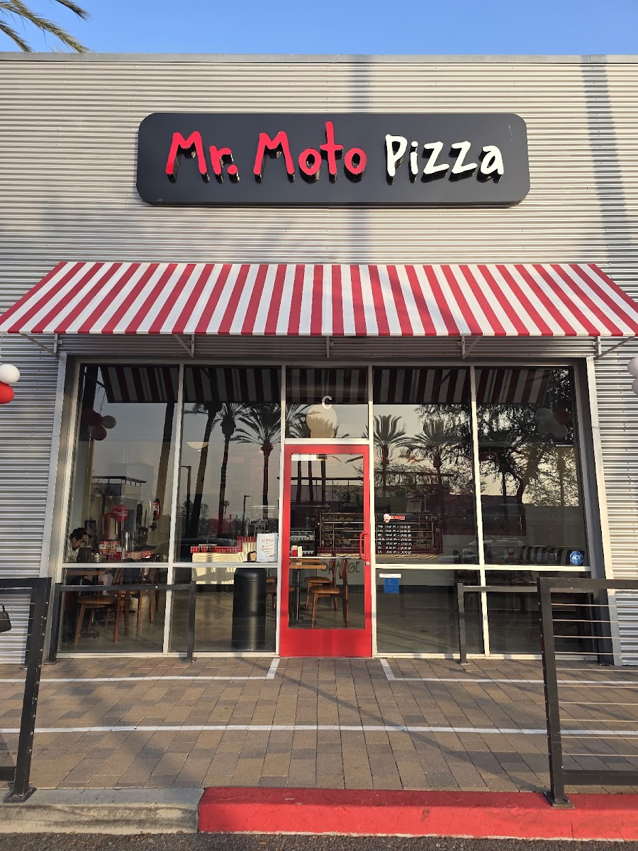 Mr. Moto Pizza