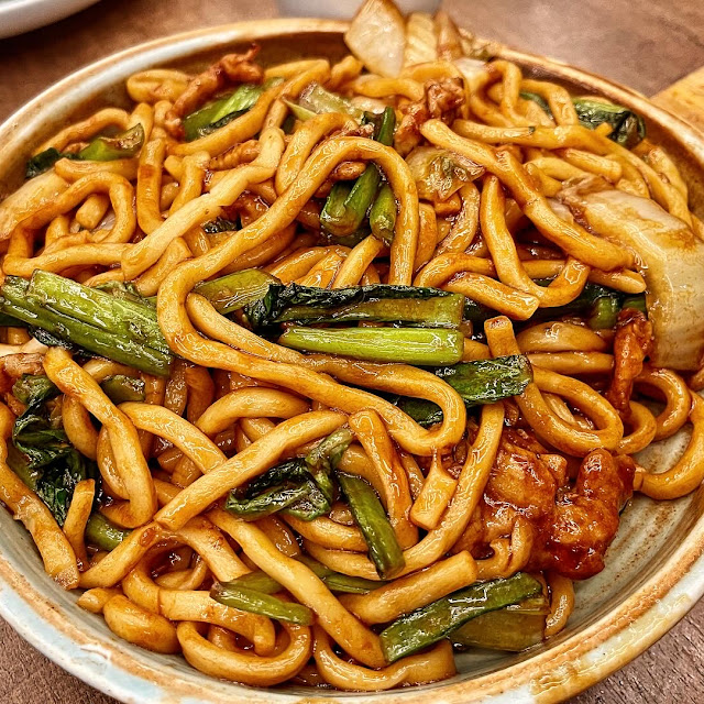 Stir Fry Noodle with Shredded Pork and Vegetable