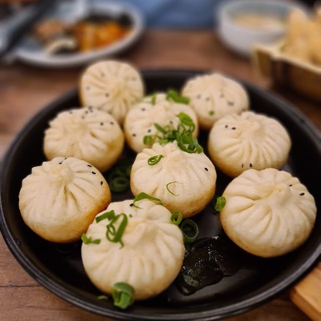 pan fried pork bun 9 pcs b02老上海生煎包9个