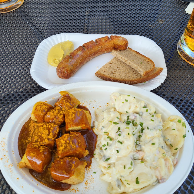Currywurst Mit Kartoffelsalat