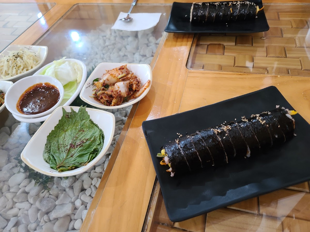 Mu Kung Hwa (무궁화)