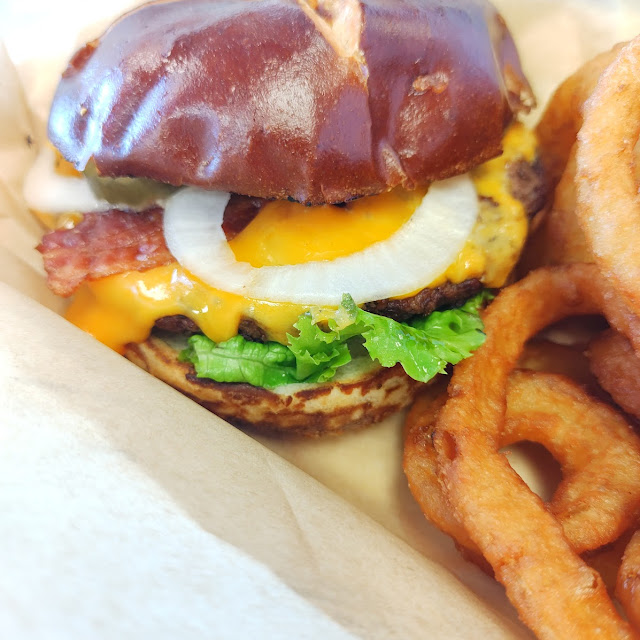 Hot House Burger