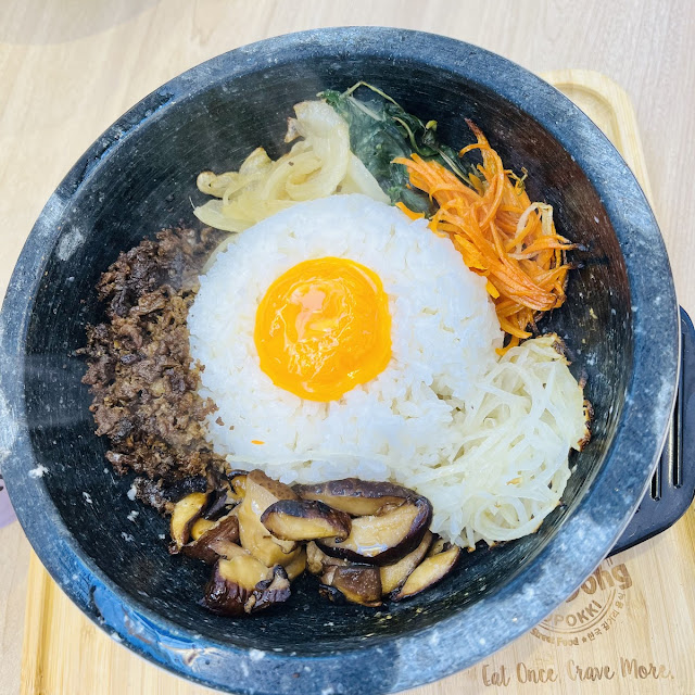 DOL Sot Bibimbap Beef Rice Layered with Mixed Vegetables Beef or Chicken