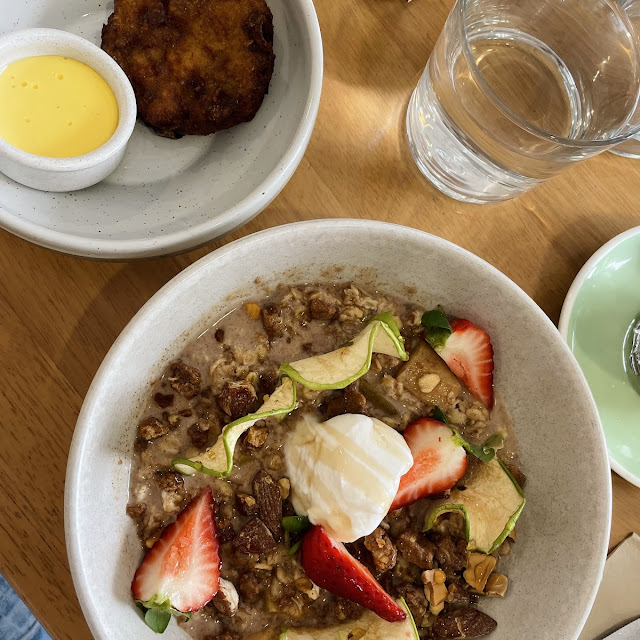 Apple Crumble Porridge