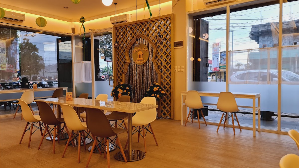 NAMA Coffee & Eatery