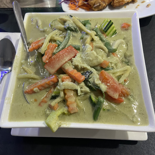 Green Chicken Curry