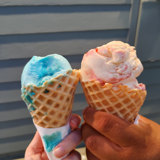Bubble Gum and Strawberry Cheesecake Icecream