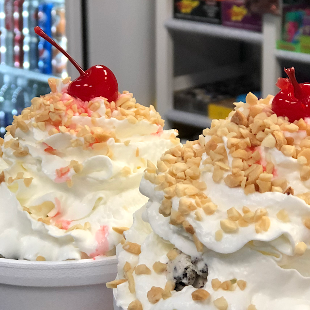 Double Scoop Hot Fudge Sundae
