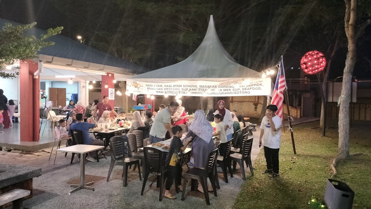 Nasi Ayam Abang Wan