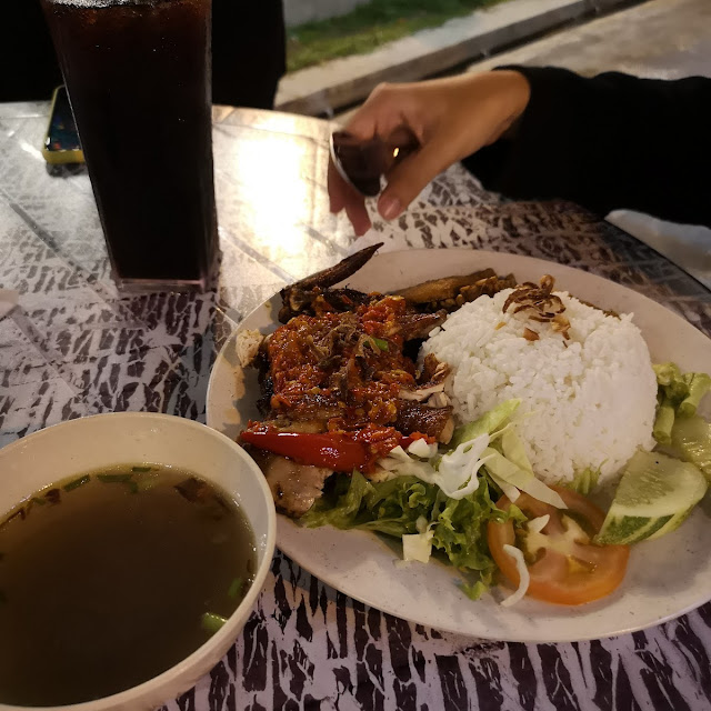 Nasi Ayam Geprek